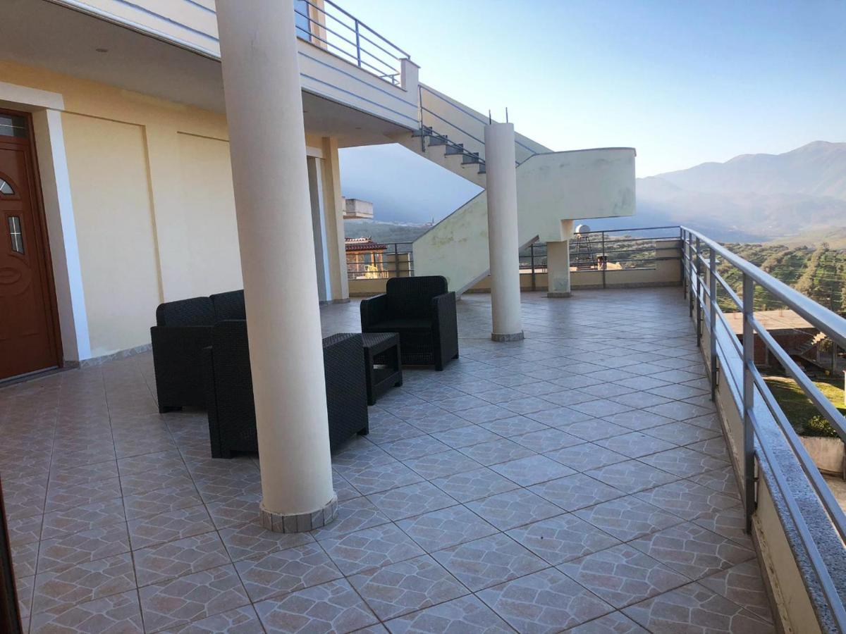 The Sunset Villa Leven Vlore Bagian luar foto
