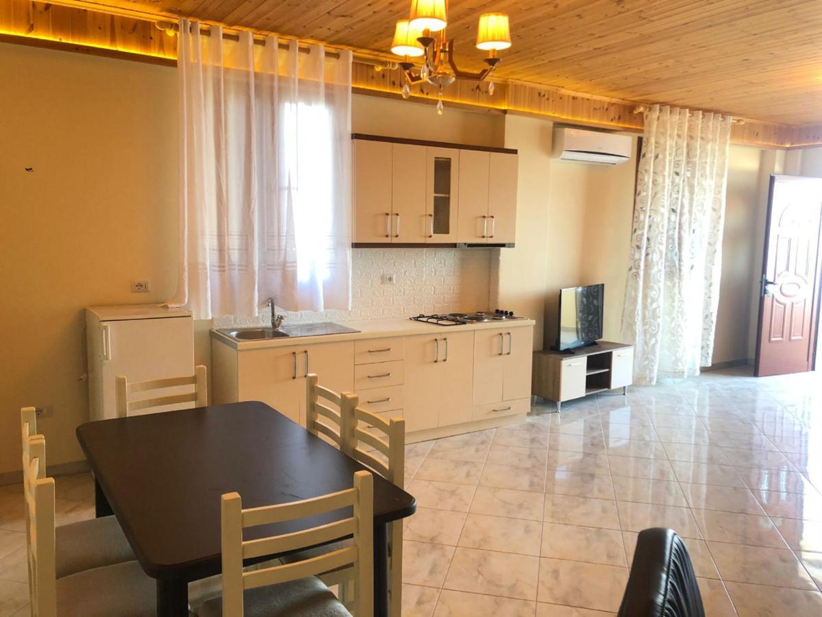The Sunset Villa Leven Vlore Bagian luar foto